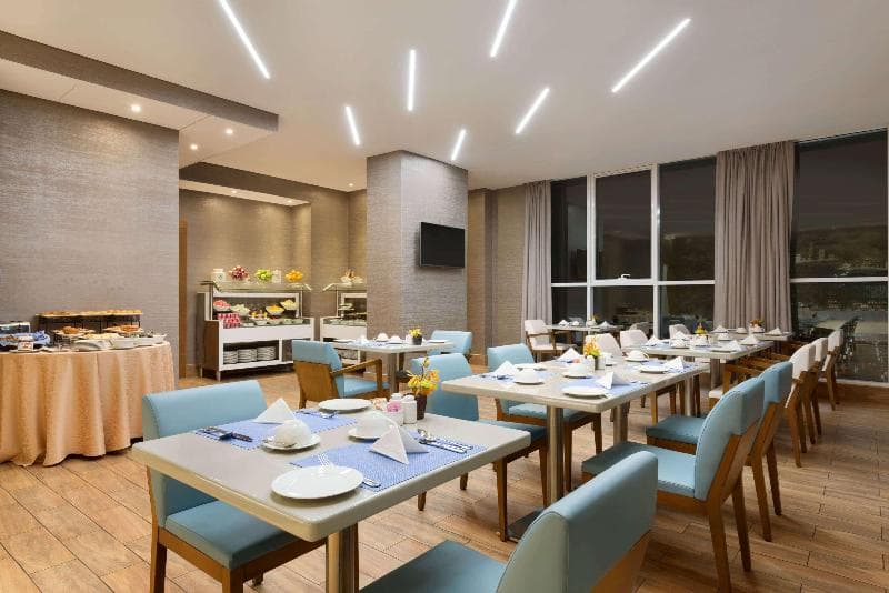 Tryp By Wyndham Abu Dhabi City Centre - Main View