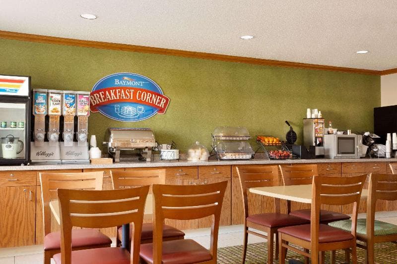 Baymont By Wyndham Salina image 1