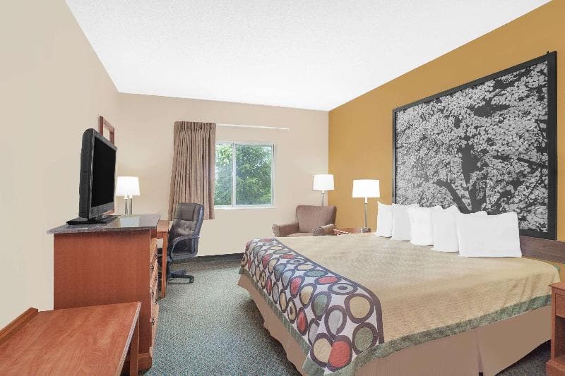 Super 8 By Wyndham Central City image 2