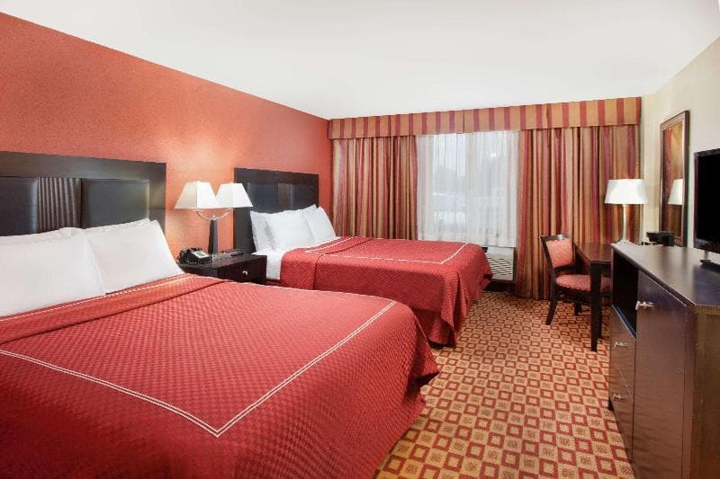 Super 8 by Wyndham Chicago Northlake O'Hare South image 2