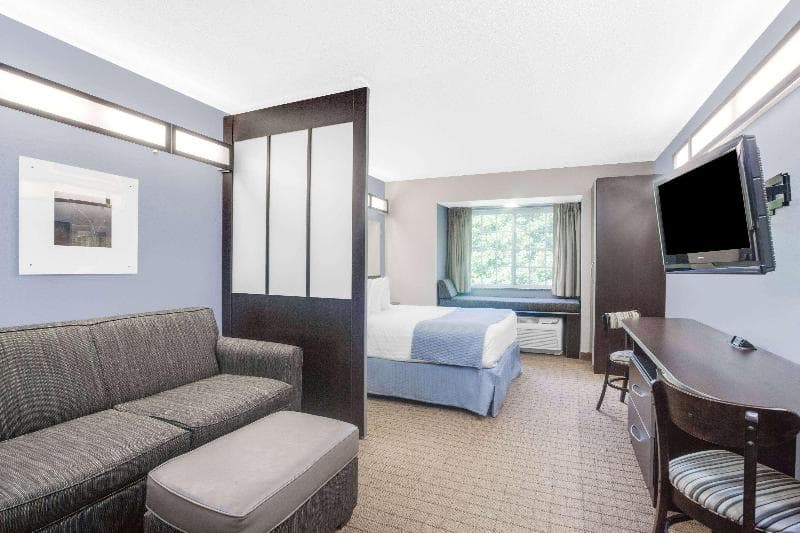 Microtel Inn & Suites By Wyndham Bath image 1