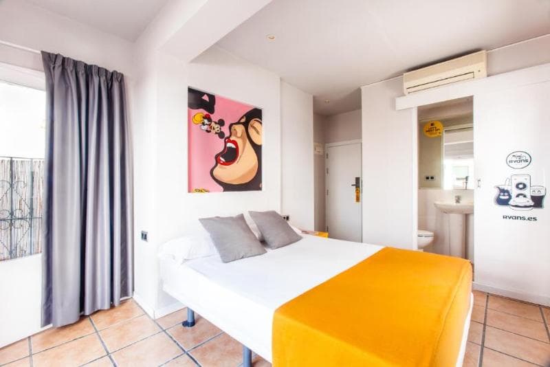 Ten Hostel image 2