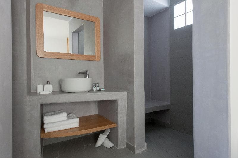 Neptune Luxury Spa Suites image 2