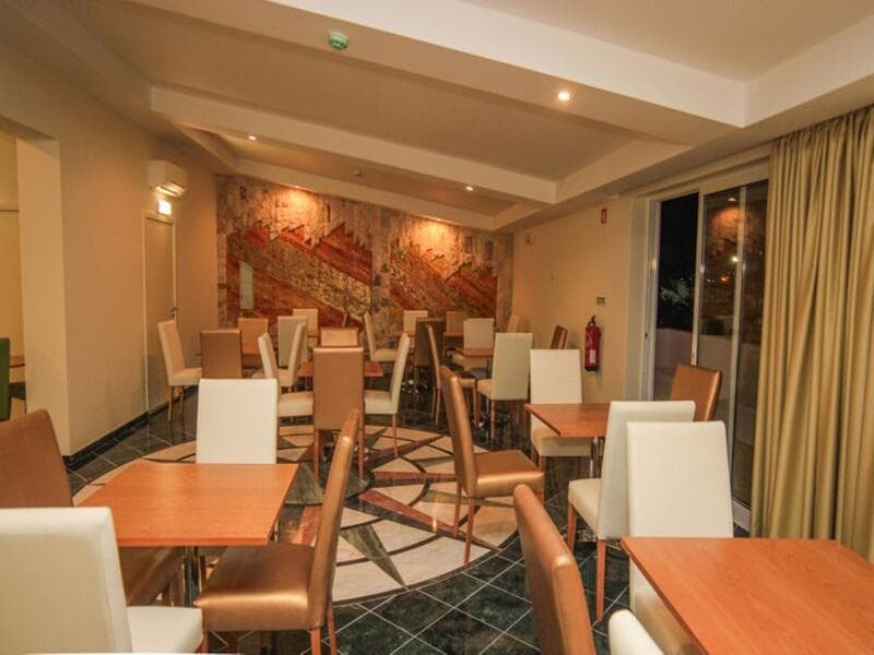 Lagoa Apartment Hotel image 2