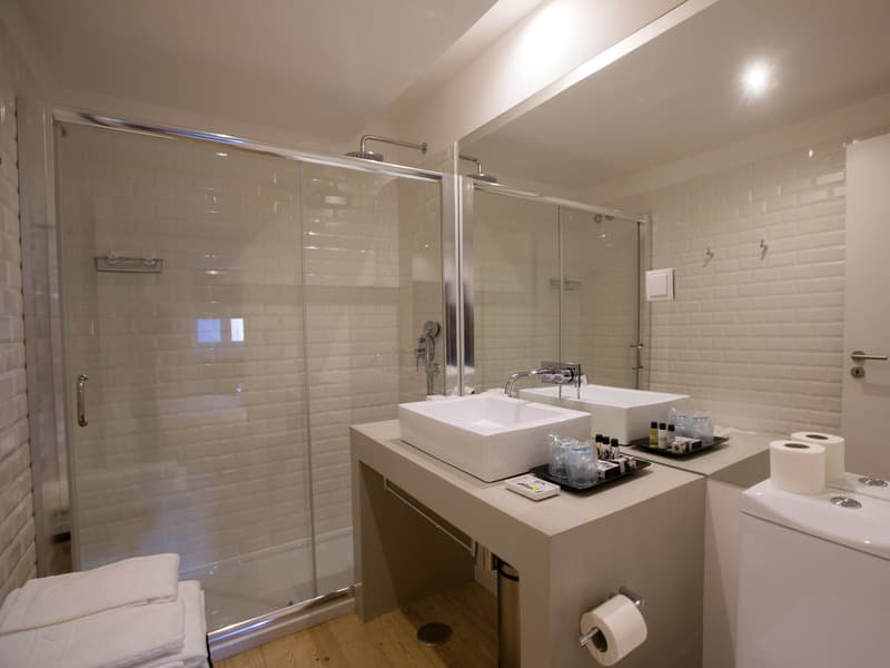 The 8 Down Town Suites image 2