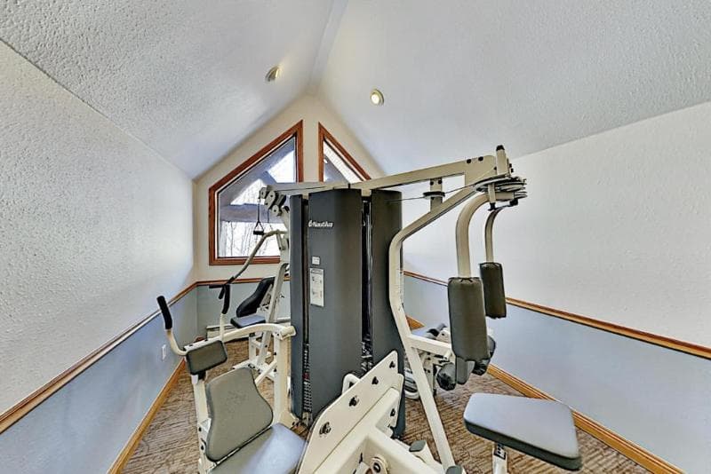 Stay at Gateway Mountain Lodge, A Vail Resorts Property