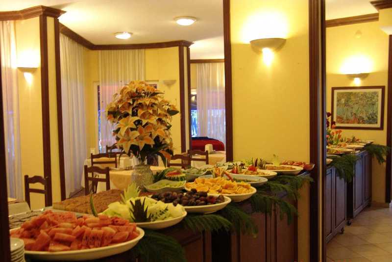 Carmen Suite Hotel image 2