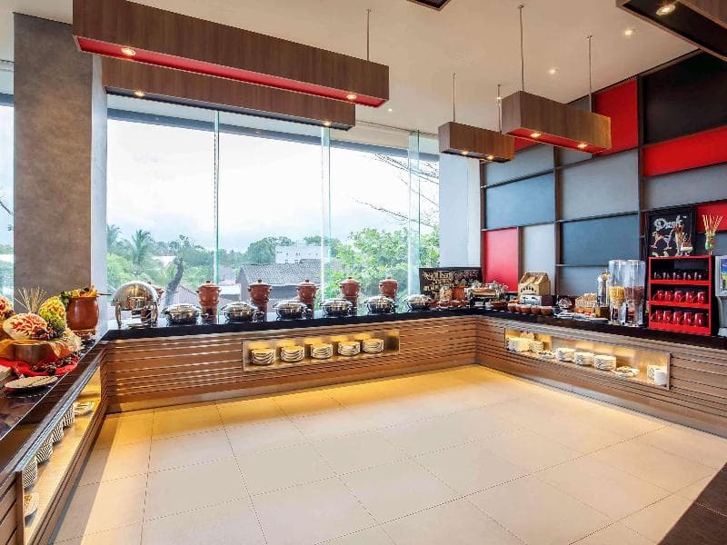 ibis Manado City Center Boulevard image 1