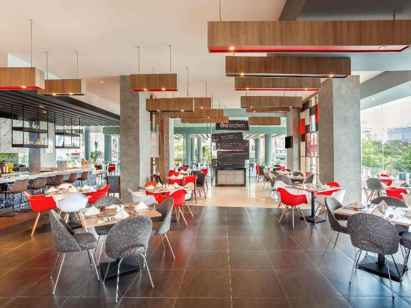 ibis Manado City Center Boulevard image 2