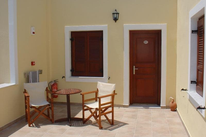 Chez Sophie Rooms And Suites image 2