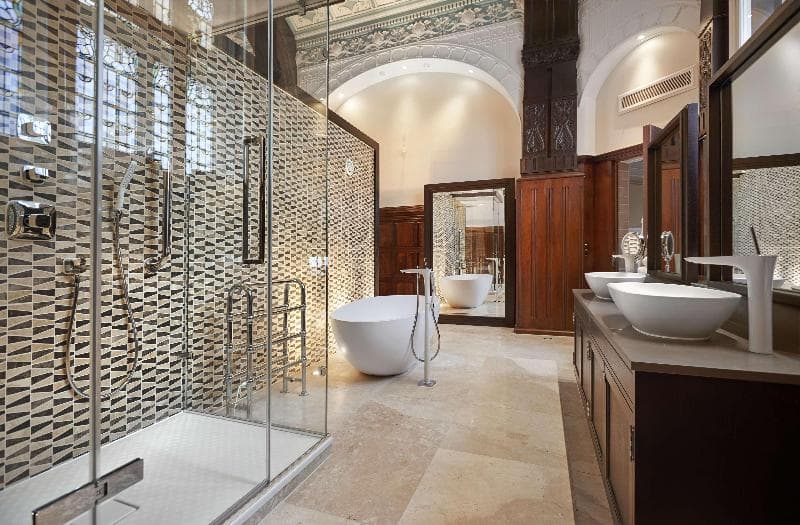 Doubletree By Hilton Hotel & Spa Liverpool image 1