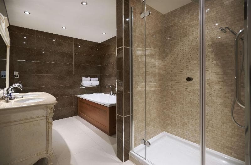 Doubletree By Hilton Hotel & Spa Liverpool image 2