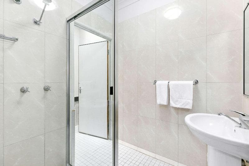 Comfort Hotel Parklands Calliope image 1