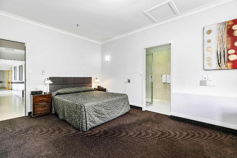 Comfort Hotel Parklands Calliope image 2