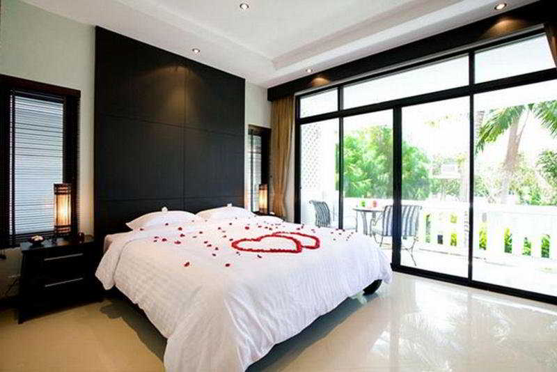 Stay at Palm Grove Resort