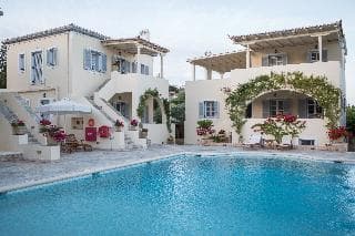 Stay at Villa Nika spetses Hotel