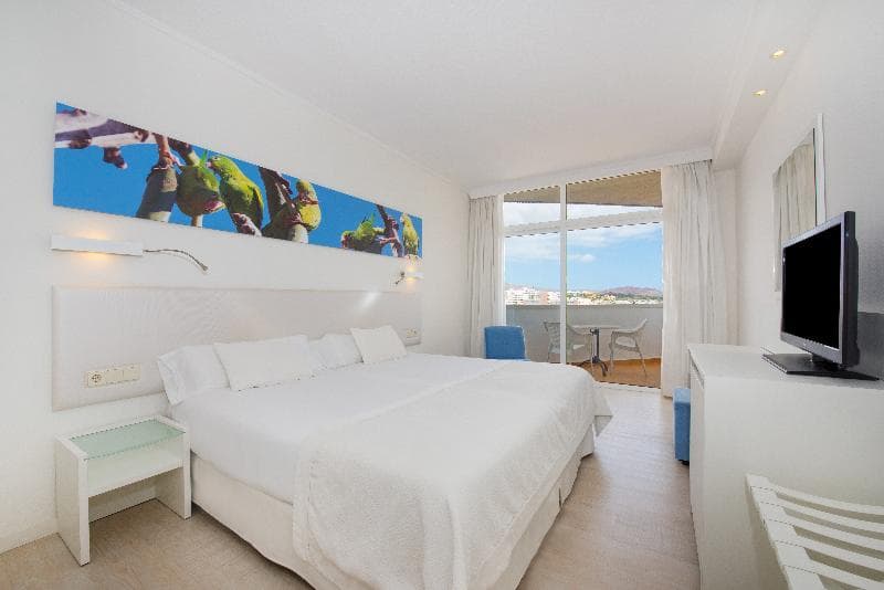 Iberostar Waves Bouganville Playa image 10