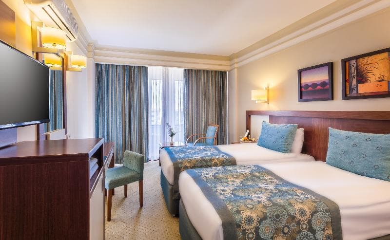 Stay at Villa Side Hotel