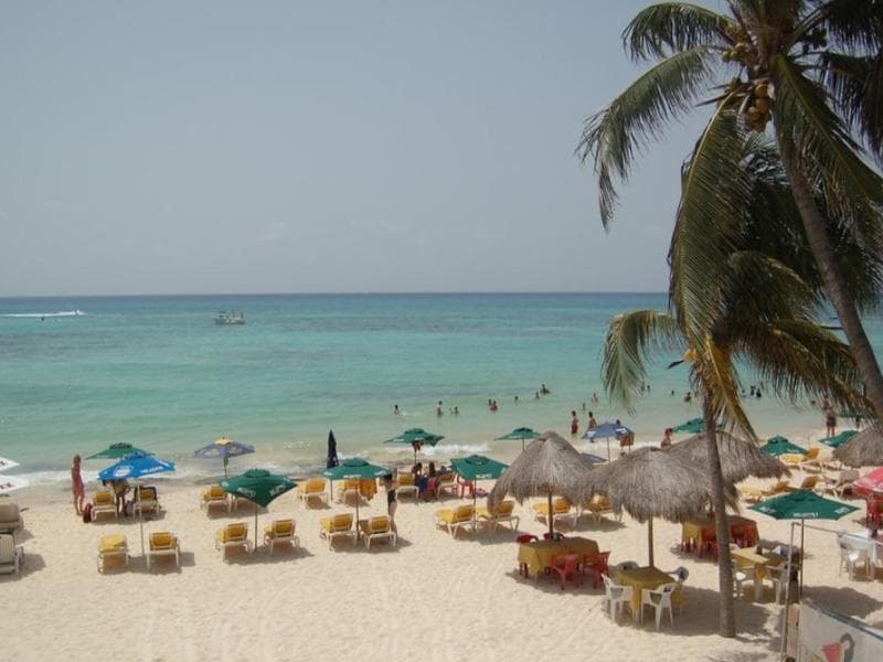 Pelicano Inn - Main View
