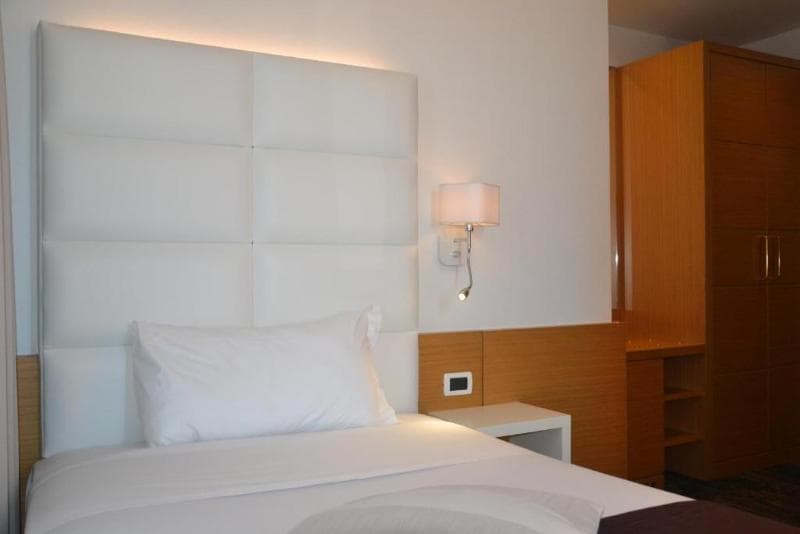 Elite Hotel & Spa - Main View