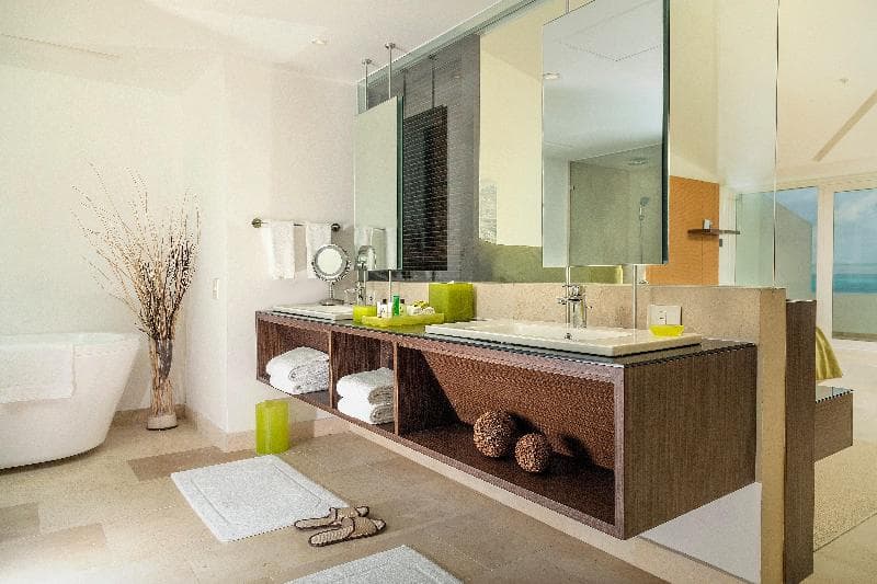 Stay at Intercontinental Hotels Presidente Cancun Resort