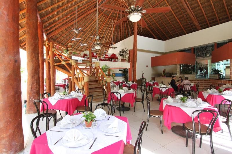 Plaza Caribe Hotel - Main View