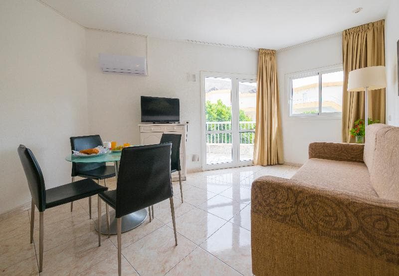 Stay at Checkin Bungalows Atlantida