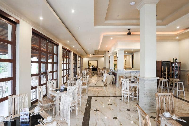 Hotel Vila Ombak - Main View