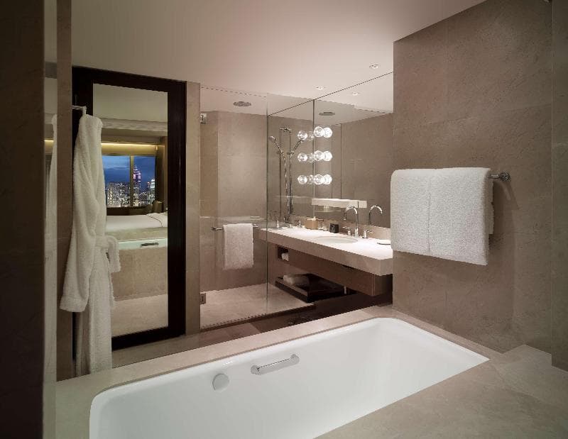 Stay at Grand Hyatt Hong Kong