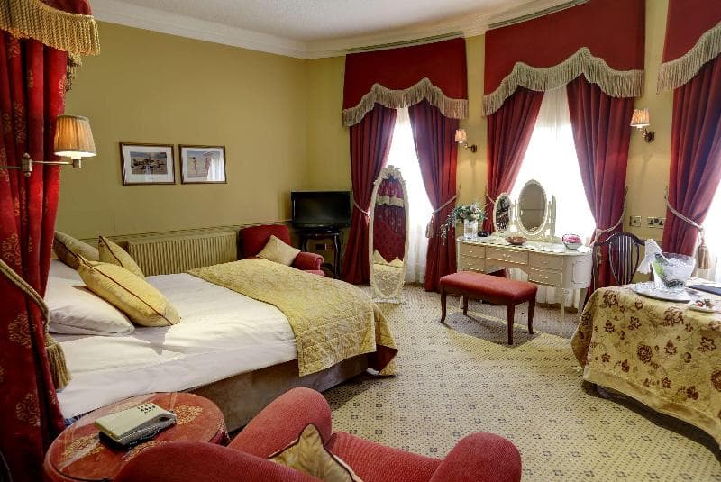 York Pavilion Hotel, Sure Hotel Collection by Best - Main View