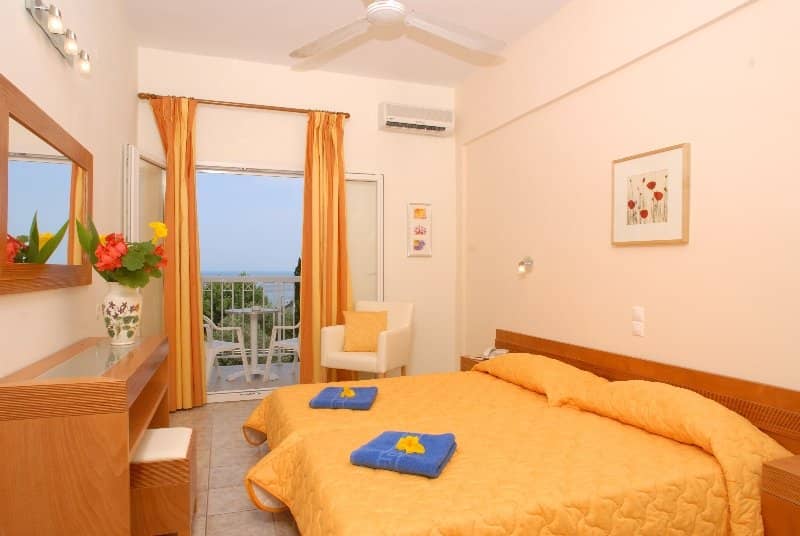 Ipsos Beach - Main View