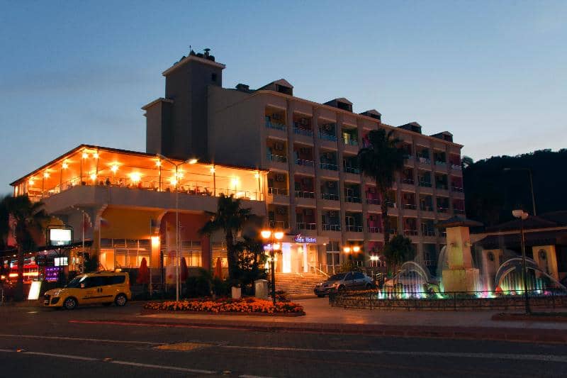 Vela Hotel - Main View