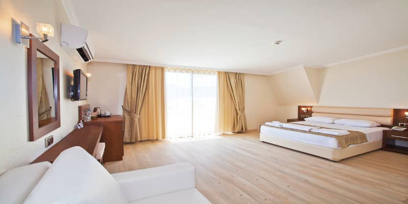 Malibu Beach Hotel - Main View