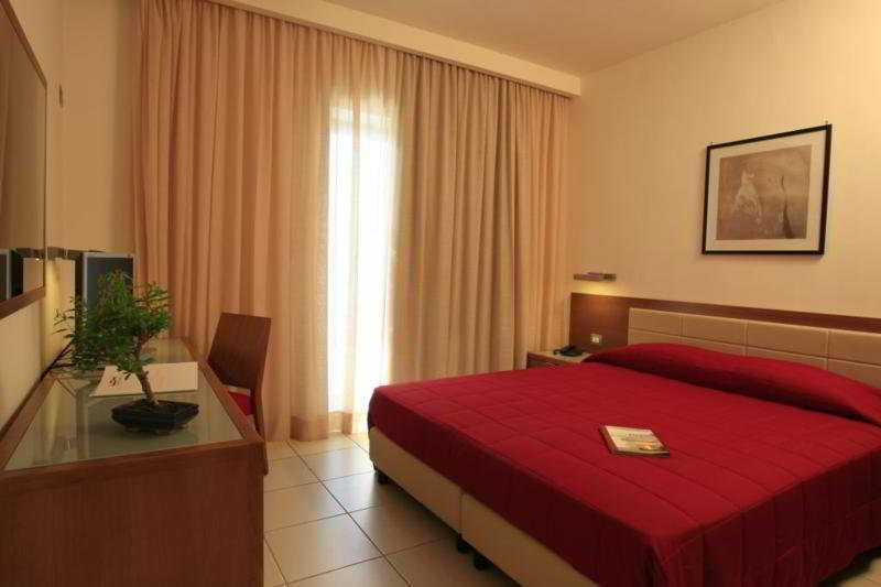 La Costiera - Main View