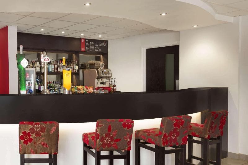 Ramada By Wyndham Wakefield - Main View