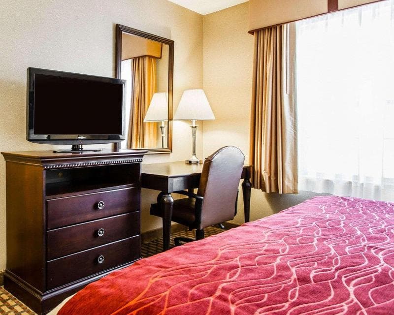 Stay at Comfort Inn & Suites Scarborough-Portland