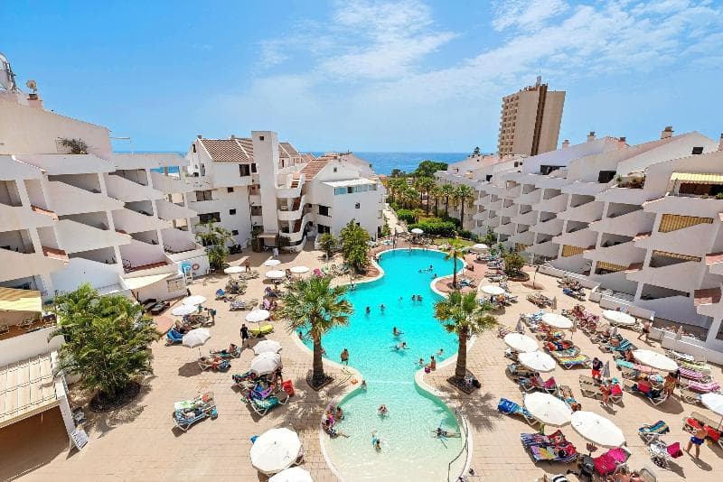 Stay at Paloma Beach Apartments