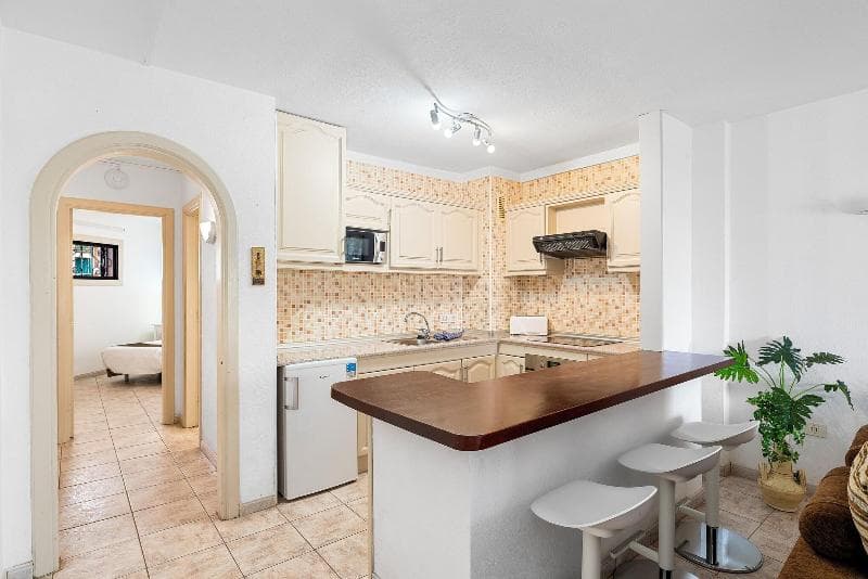Paloma Beach Apartments image 11