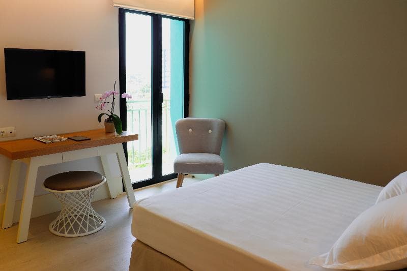 Stay at Almirante Hotel
