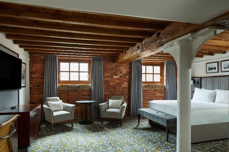 Stay at Marriott Victoria And Albert