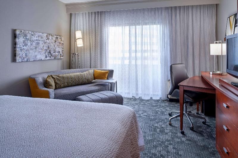 Stay at Sonesta Select Indianapolis Carmel