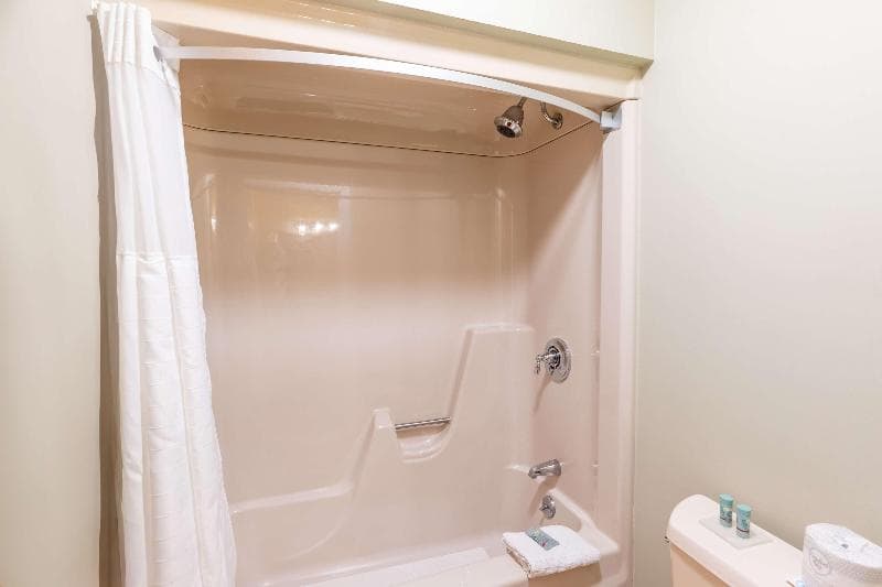 Stay at Best Western White House Inn