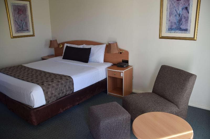 Stay at Best Western Coachman's Inn Motel