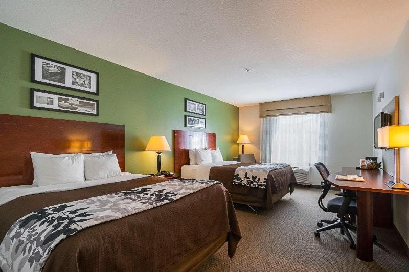 Stay at Sleep Inn & Suites Manchester Near Arnold Afb