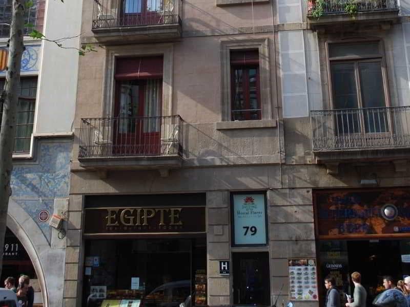 Stay at Hostal Las Flores