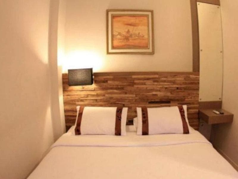 Stay at Hotel Mawar Asri Yogyakarta