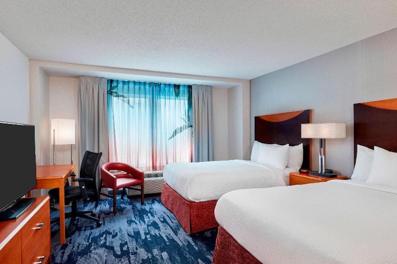 Stay at Fairfield Inn & Suites Indianapolis Downtown