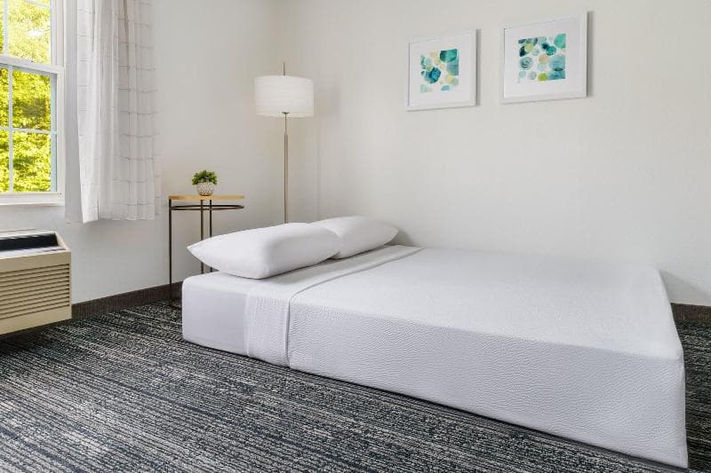 TownePlace Suites Manchester-Boston Regional Airpt - Main View