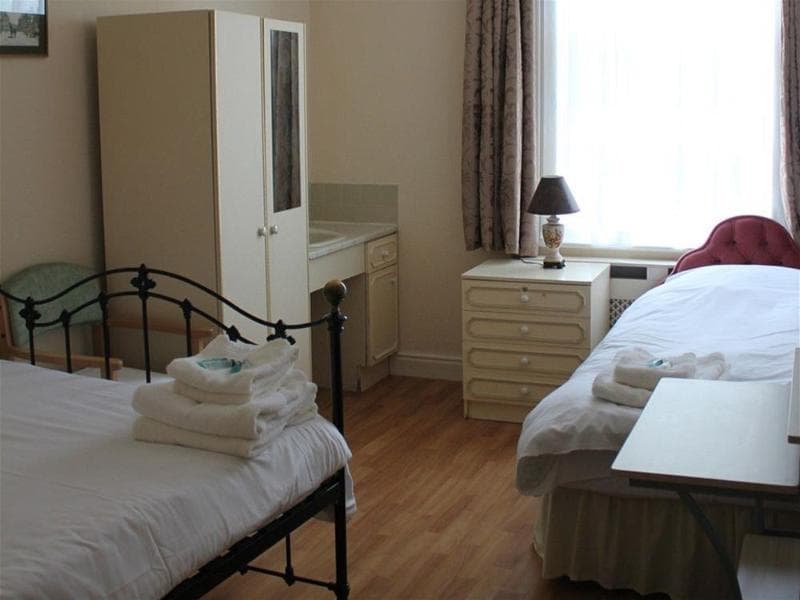 Shelford Lodge - Main View