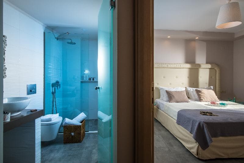 Stay at Sarpidon Apartments